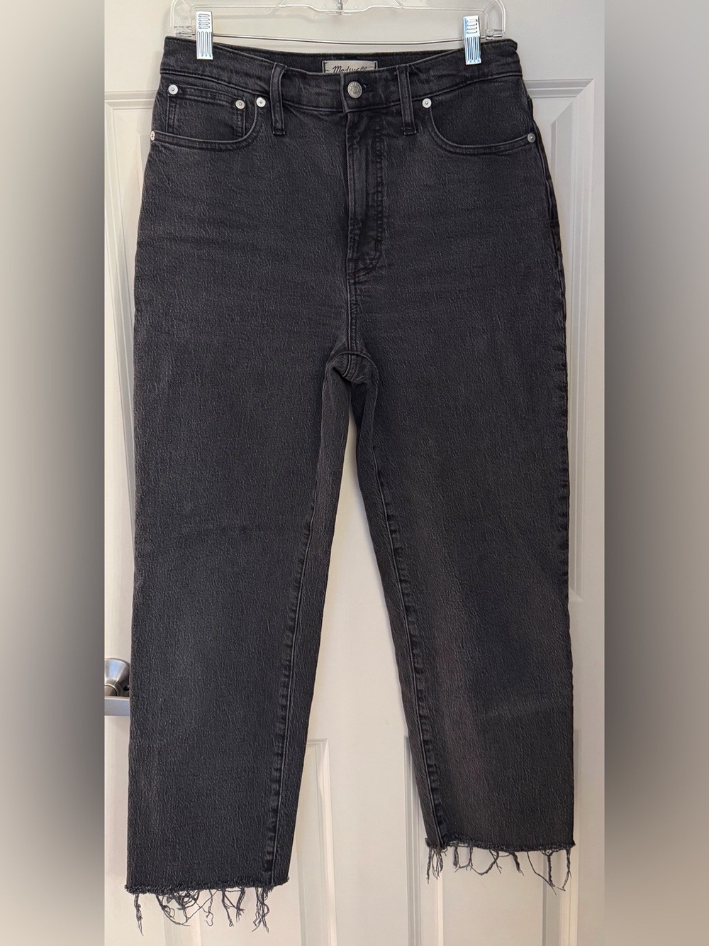 Madewell The Perfect Vintage Straight Jeans in Washed Black, Size 28